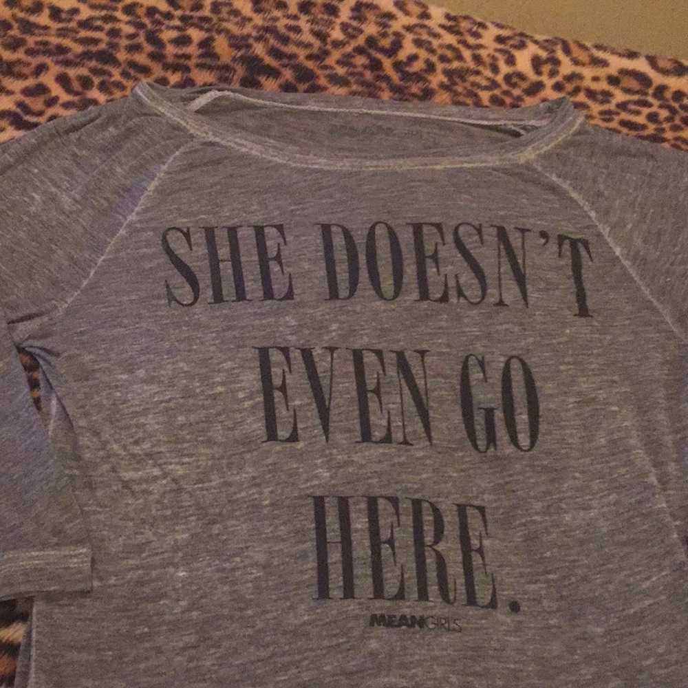 NWOT Grey 3/4 Sleeve Graphic Tee by Meangirls